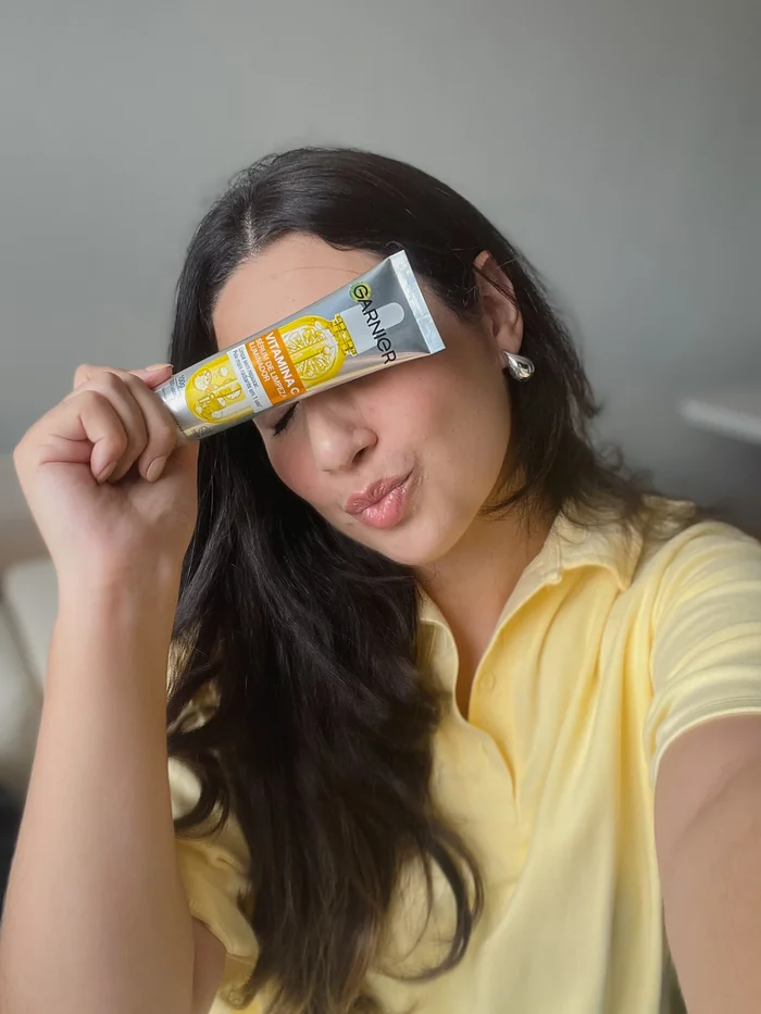 Com o sérum de vitamina C da Garnier
